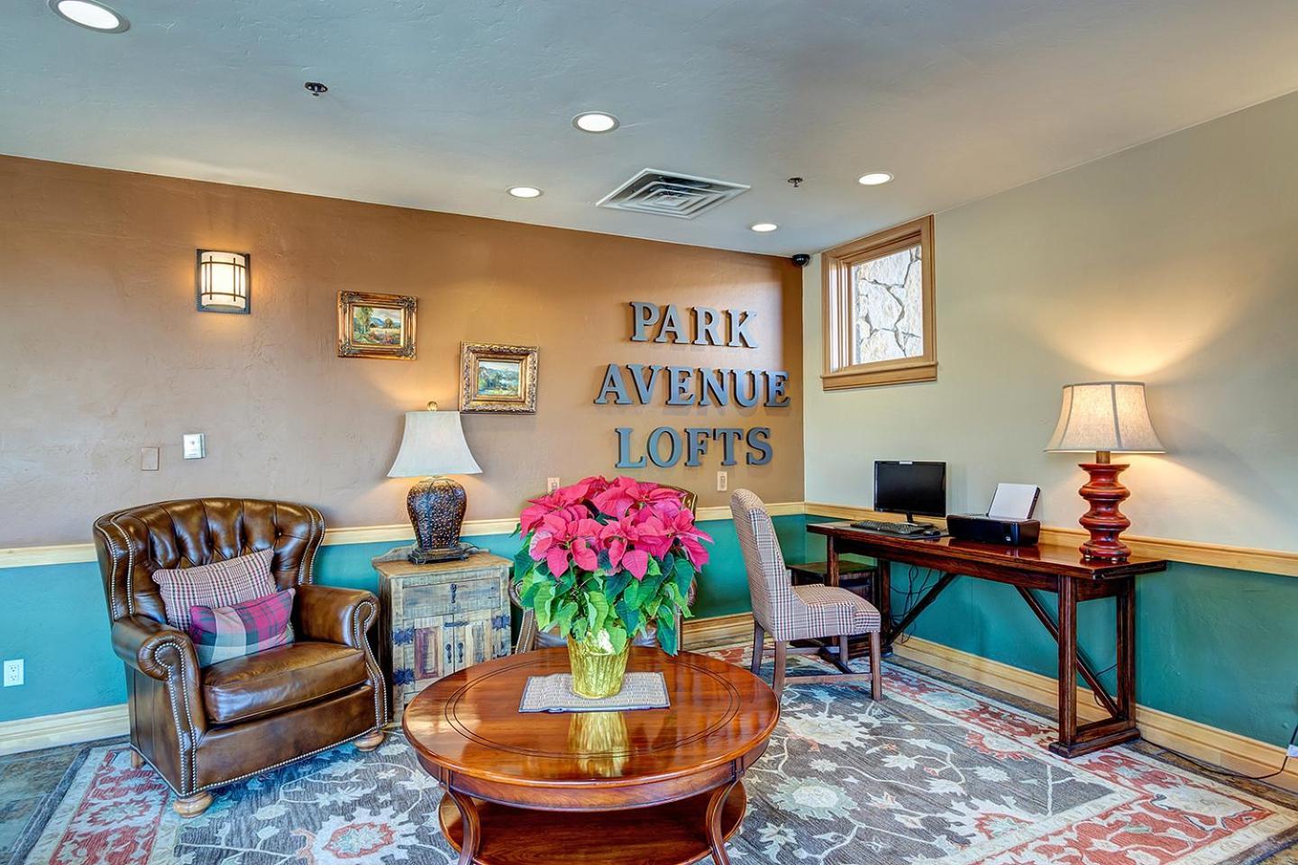 Park Avenue Lofts 208 By Great Western *